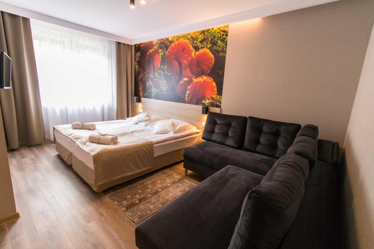 Osrodek Wypoczynkowy Iskra Hotel Piwniczna-Zdroj ภายนอก รูปภาพ