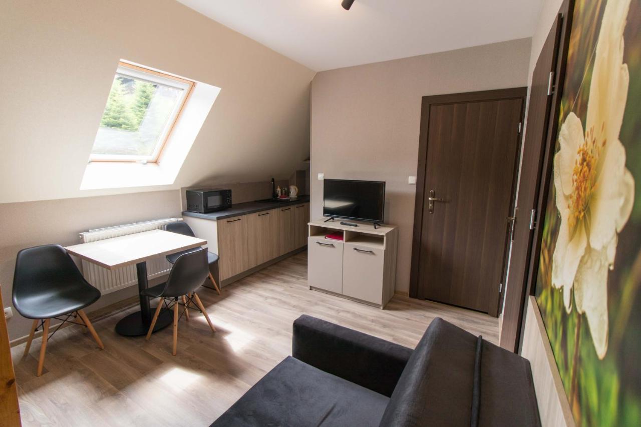 Osrodek Wypoczynkowy Iskra Hotel Piwniczna-Zdroj ภายนอก รูปภาพ