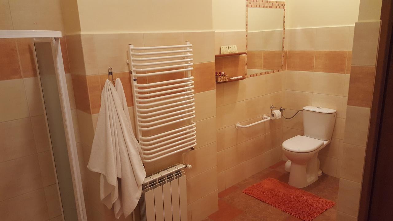 Osrodek Wypoczynkowy Iskra Hotel Piwniczna-Zdroj ภายนอก รูปภาพ