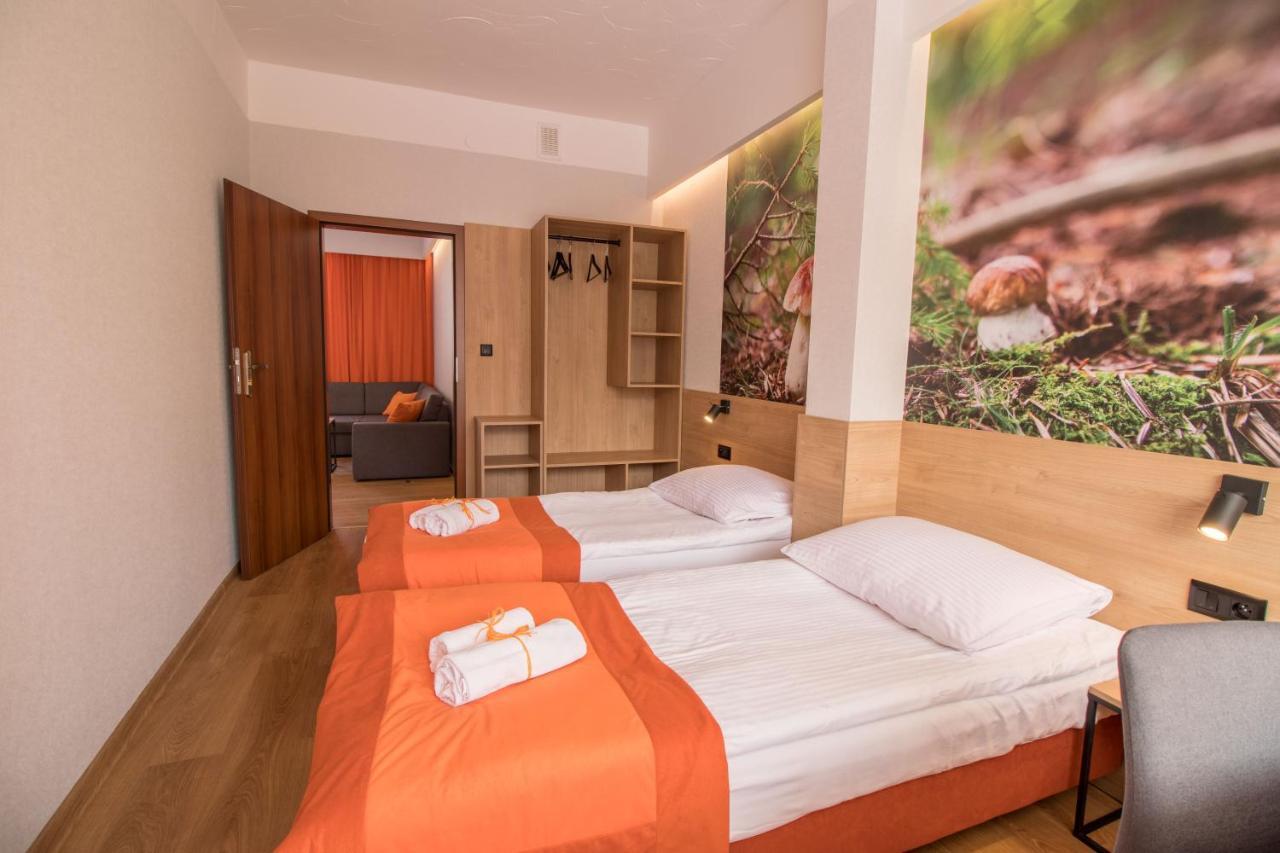 Osrodek Wypoczynkowy Iskra Hotel Piwniczna-Zdroj ภายนอก รูปภาพ