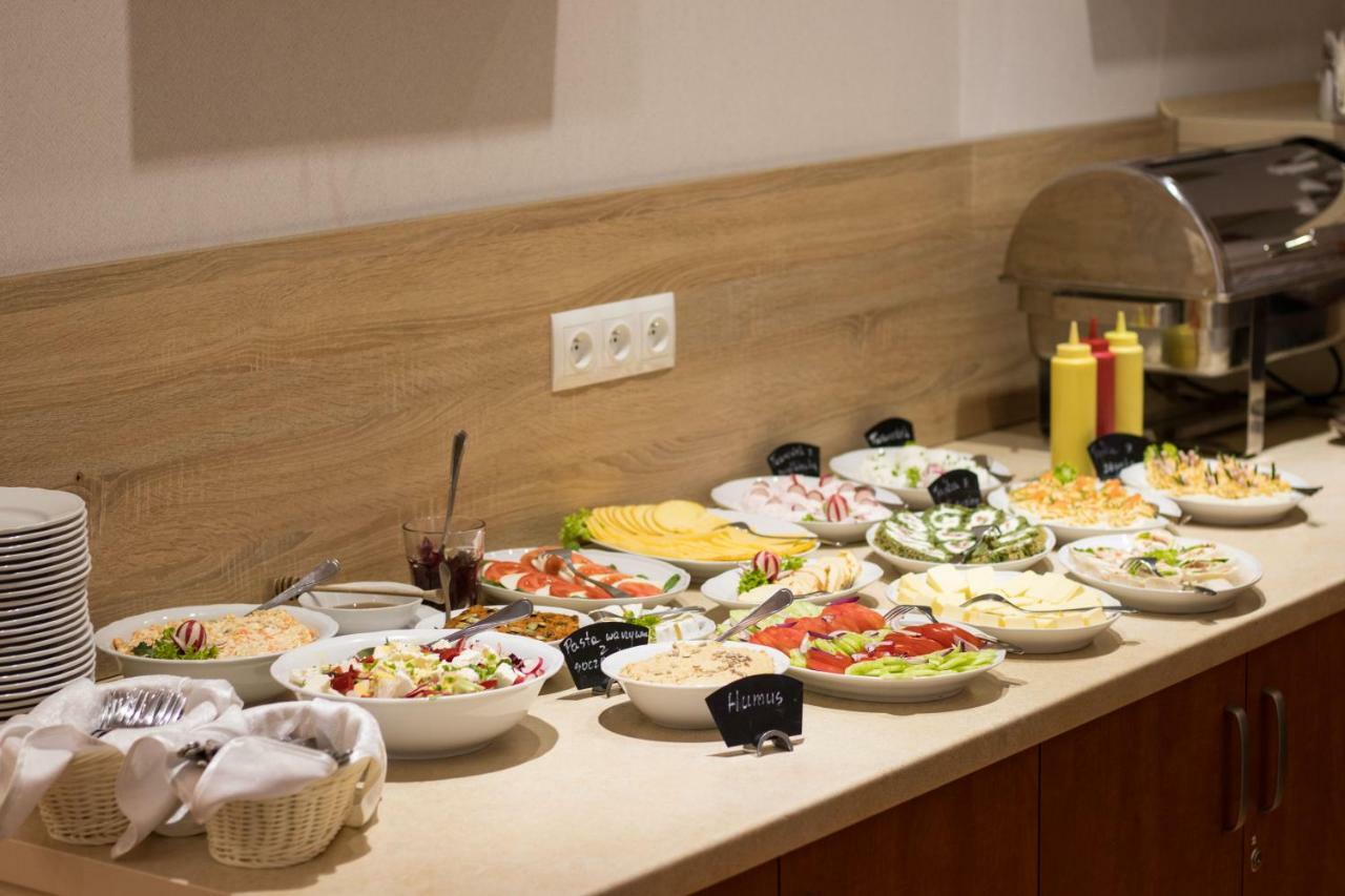 Osrodek Wypoczynkowy Iskra Hotel Piwniczna-Zdroj ภายนอก รูปภาพ
